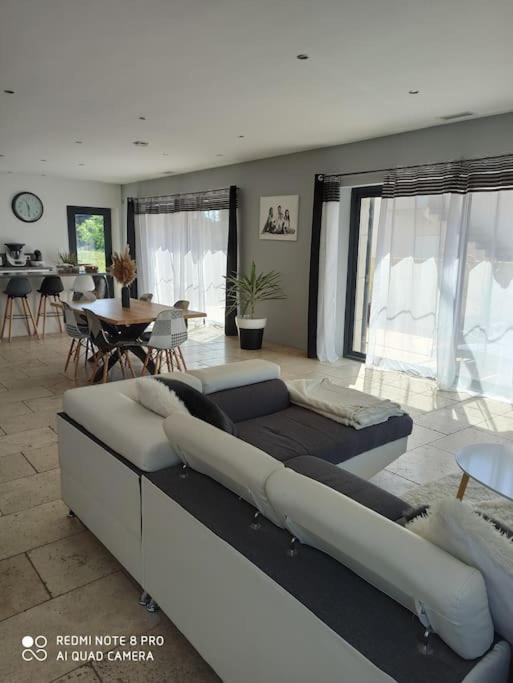 Saint-Rémy-de-Provence Villa Llolan מראה חיצוני תמונה