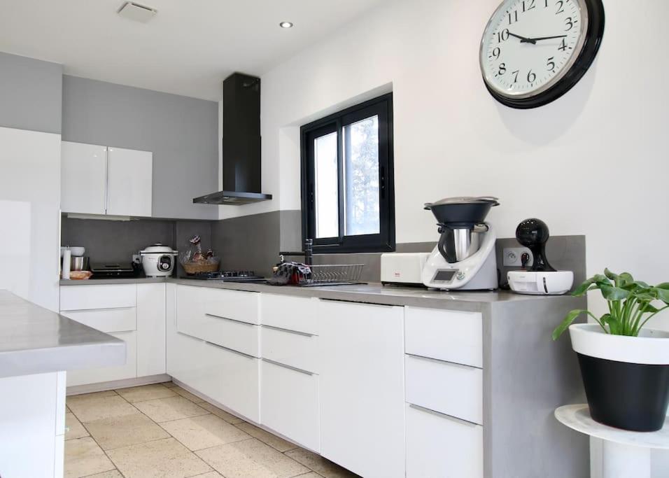 Saint-Rémy-de-Provence Villa Llolan מראה חיצוני תמונה